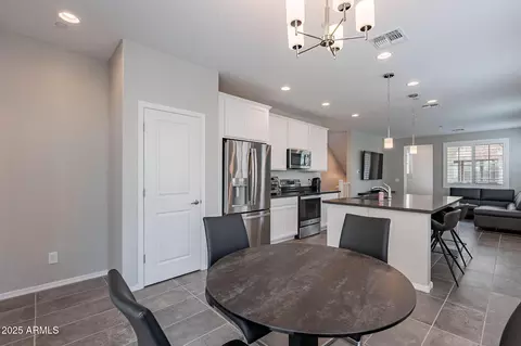 Dining - 1741 E Chelsea Ln, Gilbert, AZ 85295 photo 2 of 3