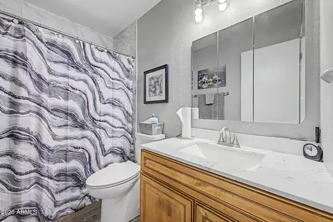 Bath - 4028 E Clovis Cir, Mesa, AZ 85206 photo 1 of 2
