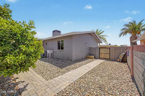 Exterior - 4028 E Clovis Cir, Mesa, AZ 85206 photo 10 of 11
