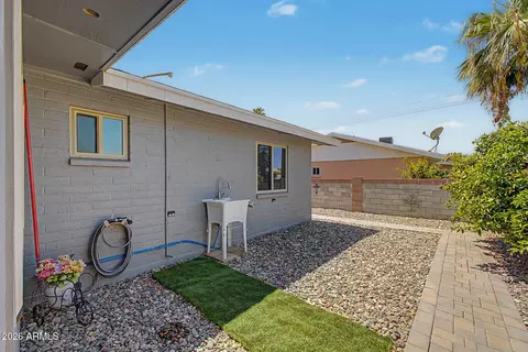 Exterior - 4028 E Clovis Cir, Mesa, AZ 85206 photo 8 of 11