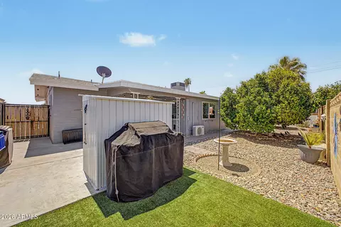 Exterior - 4028 E Clovis Cir, Mesa, AZ 85206 photo 6 of 11