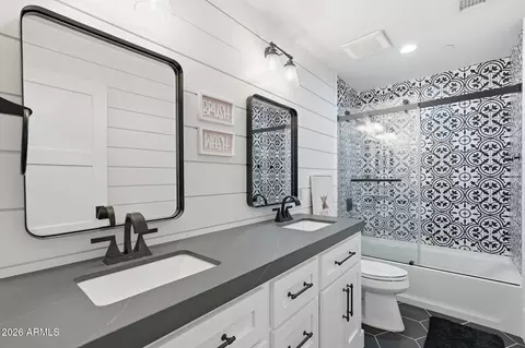 Bath - 2744 E James St, Gilbert, AZ 85296 photo 5 of 6