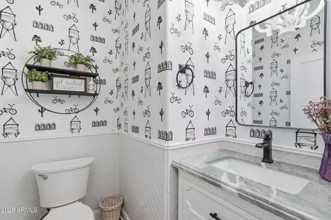 Bath - 2744 E James St, Gilbert, AZ 85296 photo 2 of 6