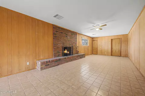 Living - 101 E Thunderbird Trl, Phoenix, AZ 85042 photo 3 of 6