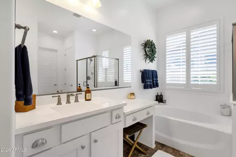 Bath - 4442 E Fairbrook St, Mesa, AZ 85205 photo 3 of 5