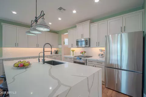 Kitchen - 10653 E Texas Ave, Mesa, AZ 85212 photo 3 of 8