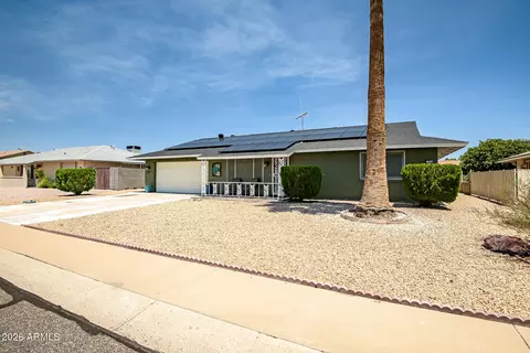 9530 W Appaloosa Dr, Sun City, AZ 85373