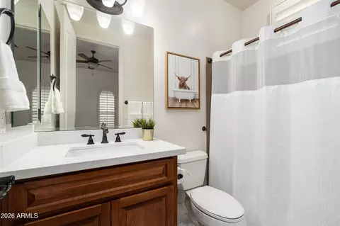 Bath - 3449 E Lions St, Phoenix, AZ 85018 photo 3 of 6