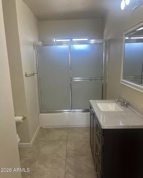 Bath - 218 E Hardy St, Miami, AZ 85539 photo 1 of 1