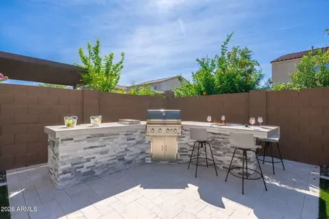 Exterior - 3413 E Crest Ln, Phoenix, AZ 85050 photo 8 of 13