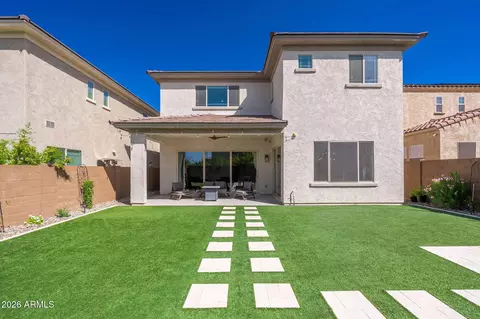 Exterior - 3413 E Crest Ln, Phoenix, AZ 85050 photo 7 of 13