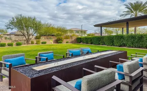 View/Area - 3413 E Crest Ln, Phoenix, AZ 85050 photo 8 of 13