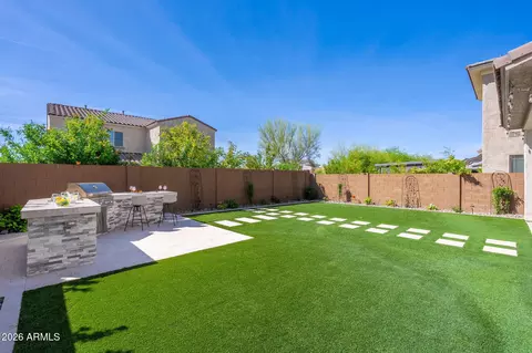Exterior - 3413 E Crest Ln, Phoenix, AZ 85050 photo 9 of 13