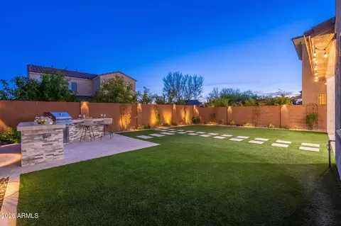 Exterior - 3413 E Crest Ln, Phoenix, AZ 85050 photo 10 of 13