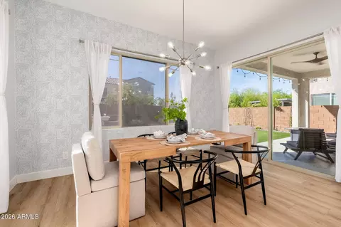 Dining - 3413 E Crest Ln, Phoenix, AZ 85050 photo 2 of 2