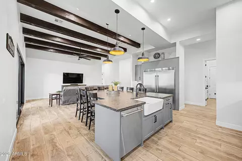 Kitchen - 1444 N Aaron Cir, Mesa, AZ 85207 photo 3 of 6