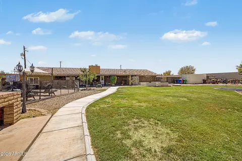 Exterior - 3109 N Gilbert Rd, Mesa, AZ 85203 photo 15 of 23