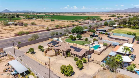 View/Area - 3109 N Gilbert Rd, Mesa, AZ 85203 photo 9 of 10