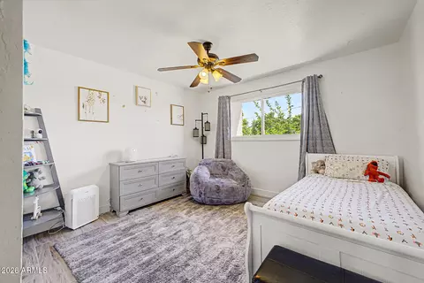 Bedroom - 3109 N Gilbert Rd, Mesa, AZ 85203 photo 5 of 6