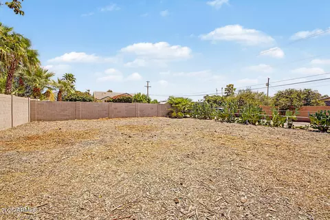 Exterior - 3109 N Gilbert Rd, Mesa, AZ 85203 photo 9 of 23