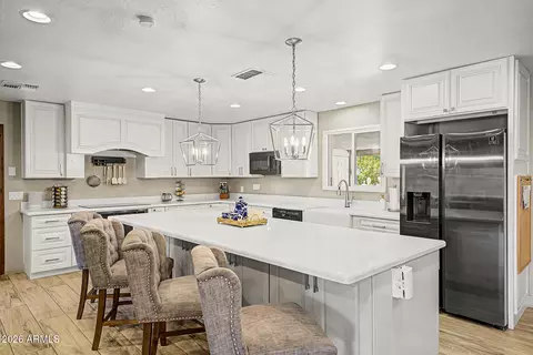 Kitchen - 3109 N Gilbert Rd, Mesa, AZ 85203 photo 1 of 4