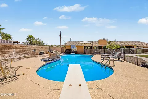 Exterior - 3109 N Gilbert Rd, Mesa, AZ 85203 photo 18 of 23