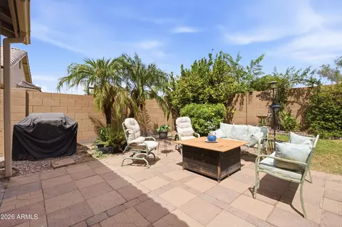 Exterior - 4078 E Maplewood St, Gilbert, AZ 85297 photo 6 of 9