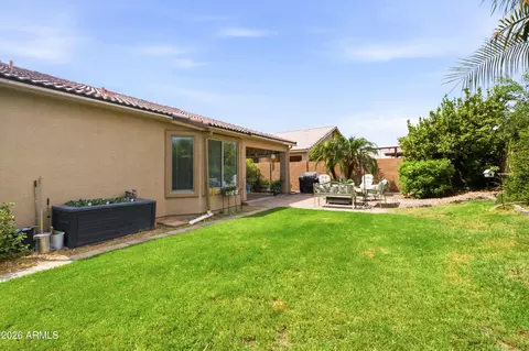 Exterior - 4078 E Maplewood St, Gilbert, AZ 85297 photo 8 of 9