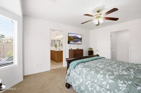 Bedroom - 4078 E Maplewood St, Gilbert, AZ 85297 photo 4 of 6