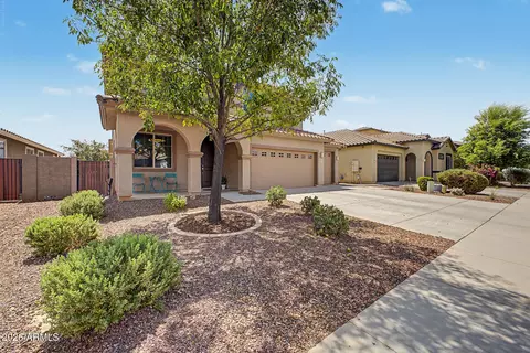 Exterior - 3571 E Alfalfa Dr, Gilbert, AZ 85298 photo 2 of 9