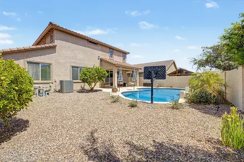 Exterior - 3571 E Alfalfa Dr, Gilbert, AZ 85298 photo 6 of 9