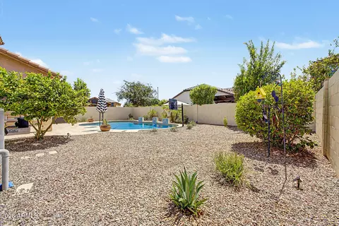 Exterior - 3571 E Alfalfa Dr, Gilbert, AZ 85298 photo 7 of 9