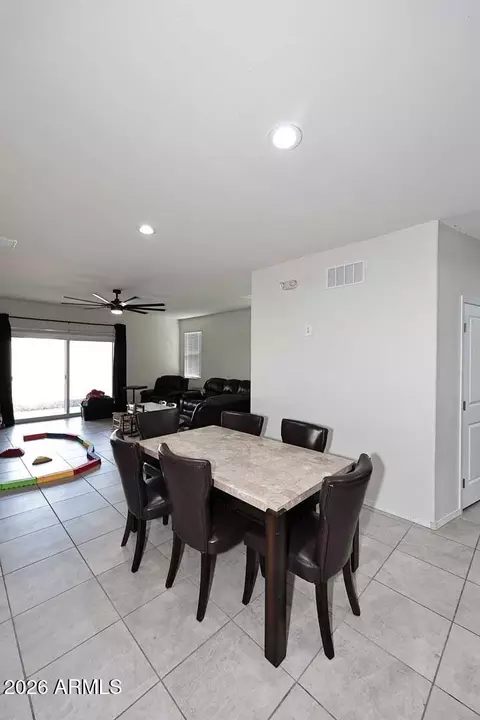 Dining - 18556 W Buckskin Trl, Wittmann, AZ 85361 photo 2 of 2
