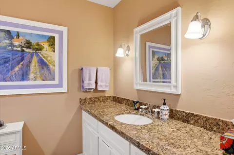 Bath - 7352 N 7th Pl, Phoenix, AZ 85020 photo 4 of 4