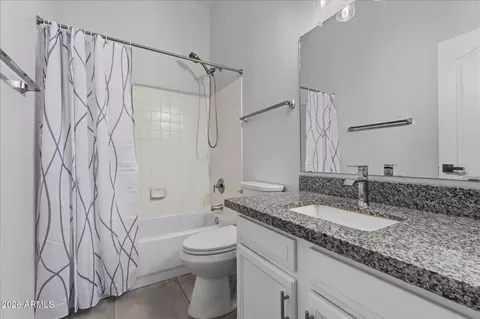 Bath - 7521 E Oasis Cir, Mesa, AZ 85207 photo 2 of 2