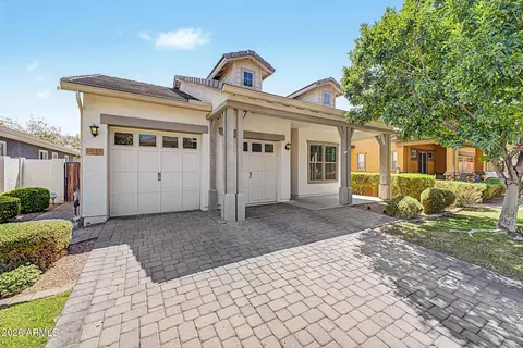 Exterior - 3047 E Austin Dr, Gilbert, AZ 85296 photo 3 of 15