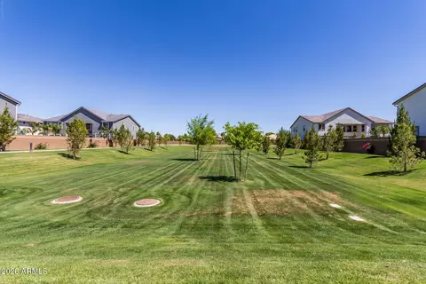 Exterior - 3047 E Austin Dr, Gilbert, AZ 85296 photo 11 of 15