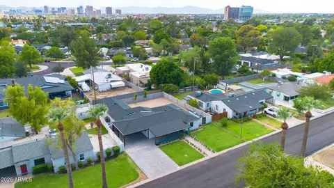 View/Area - 511 E Oregon Ave, Phoenix, AZ 85012 photo 2 of 2