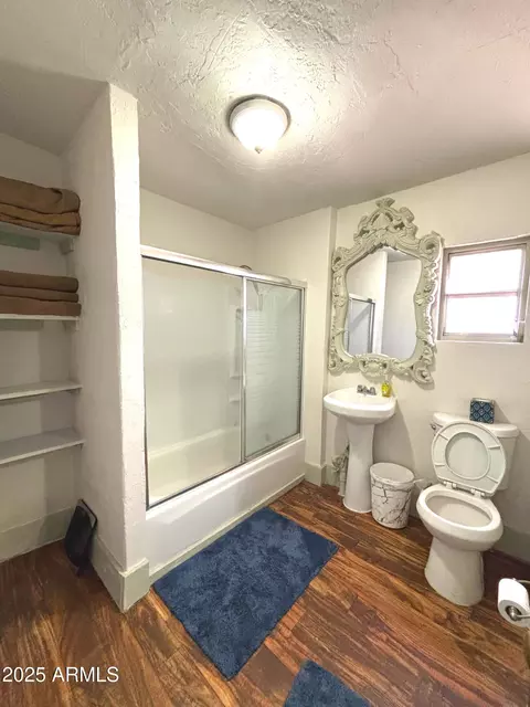 Bath - 434 S Hill St, Globe, AZ 85501 photo 5 of 6