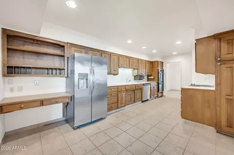 Kitchen - 77 E Missouri Ave #57, Phoenix, AZ 85012 photo 3 of 5