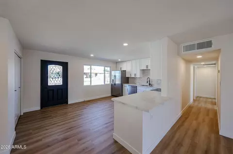 Entry Way - 3337 W Ocotillo Rd, Phoenix, AZ 85017 photo 1 of 1