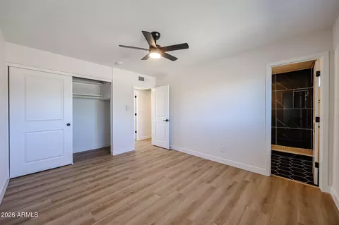 Bedroom - 3337 W Ocotillo Rd, Phoenix, AZ 85017 photo 4 of 6