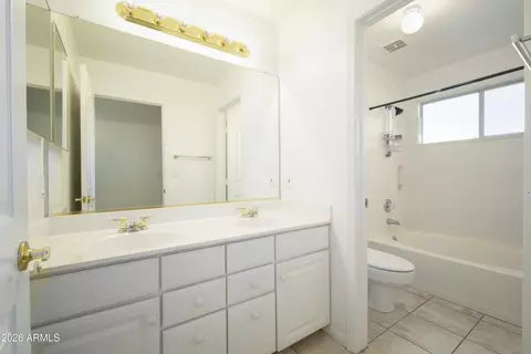 Bath - 1424 E Horseshoe Ave, Gilbert, AZ 85296 photo 4 of 4