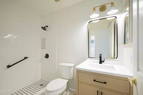 Bath - 1424 E Horseshoe Ave, Gilbert, AZ 85296 photo 1 of 4