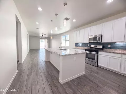 Kitchen - 9840 E Theia Dr, Mesa, AZ 85212 photo 1 of 3