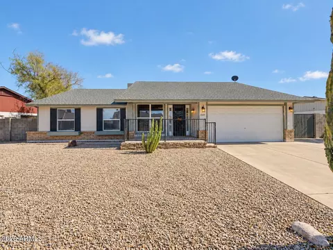 10819 W Frier Dr, Glendale, AZ 85307