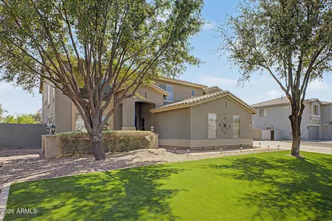 Exterior - 4091 E Ravenswood Dr, Gilbert, AZ 85298 photo 3 of 18