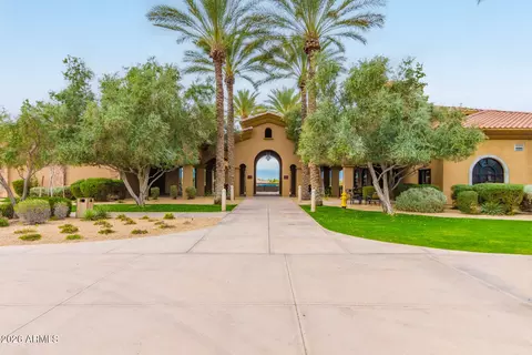 Exterior - 4091 E Ravenswood Dr, Gilbert, AZ 85298 photo 15 of 18