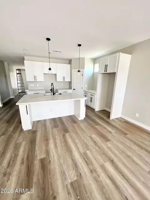 2537 E Southgate Ave, Phoenix, AZ 85040 photo 3