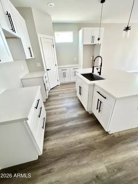 2537 E Southgate Ave, Phoenix, AZ 85040 photo 2